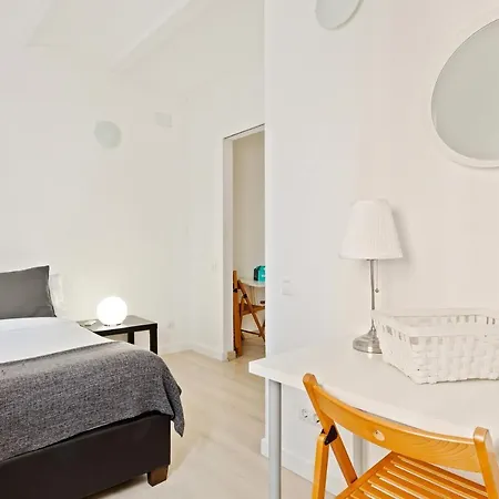 Cozy Apartment In Sagrada Familia